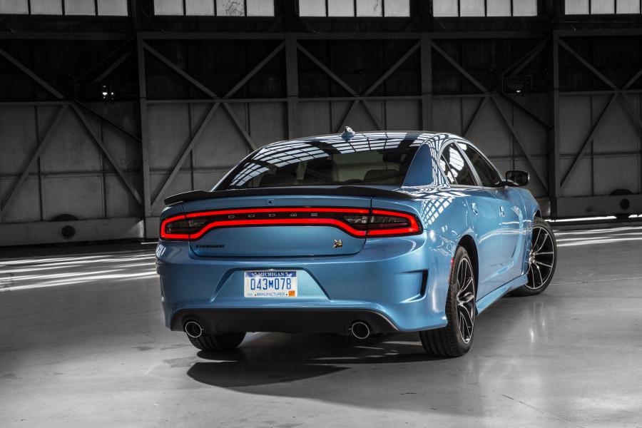  Dodge Charger R/T Scat Pack 2015 года  (фото 2 из 5)
